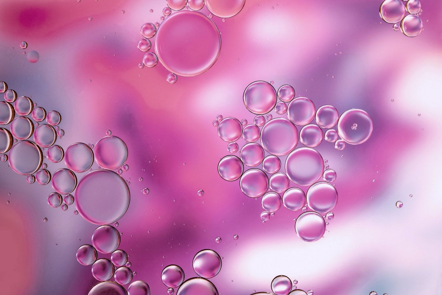 The Benefits of Alpha Hydroxy Acids in Skincare: A Complete Guide to These Exfoliating AHAs