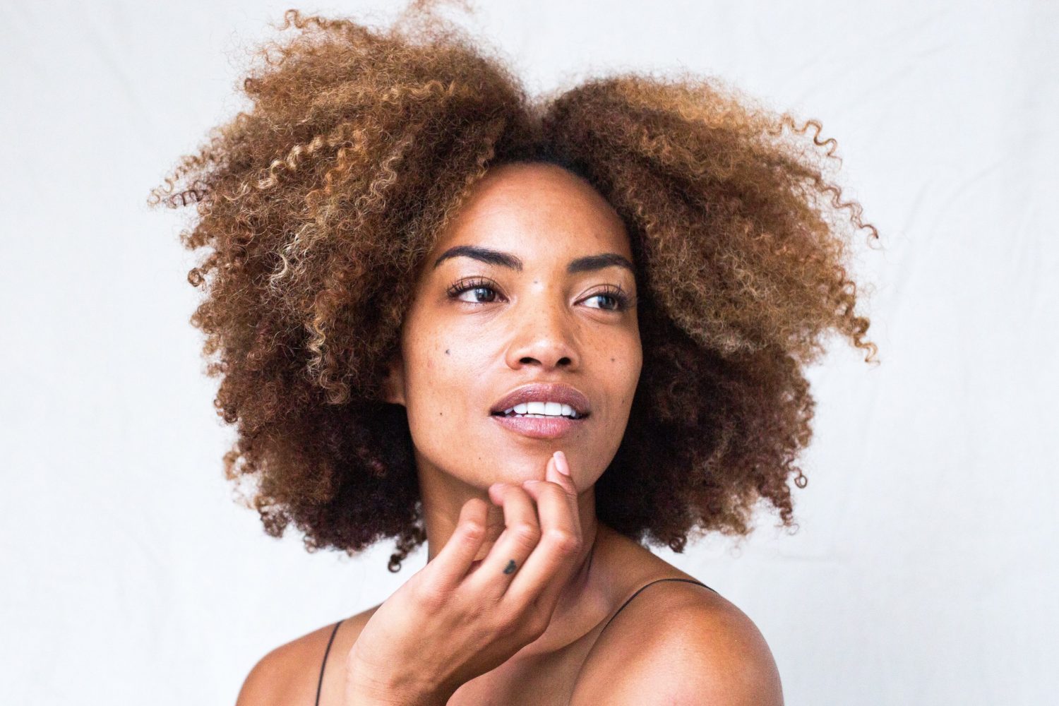 The Benefits of Lactic Acid for Skin: From Softening Fine Lines to Treating Acne