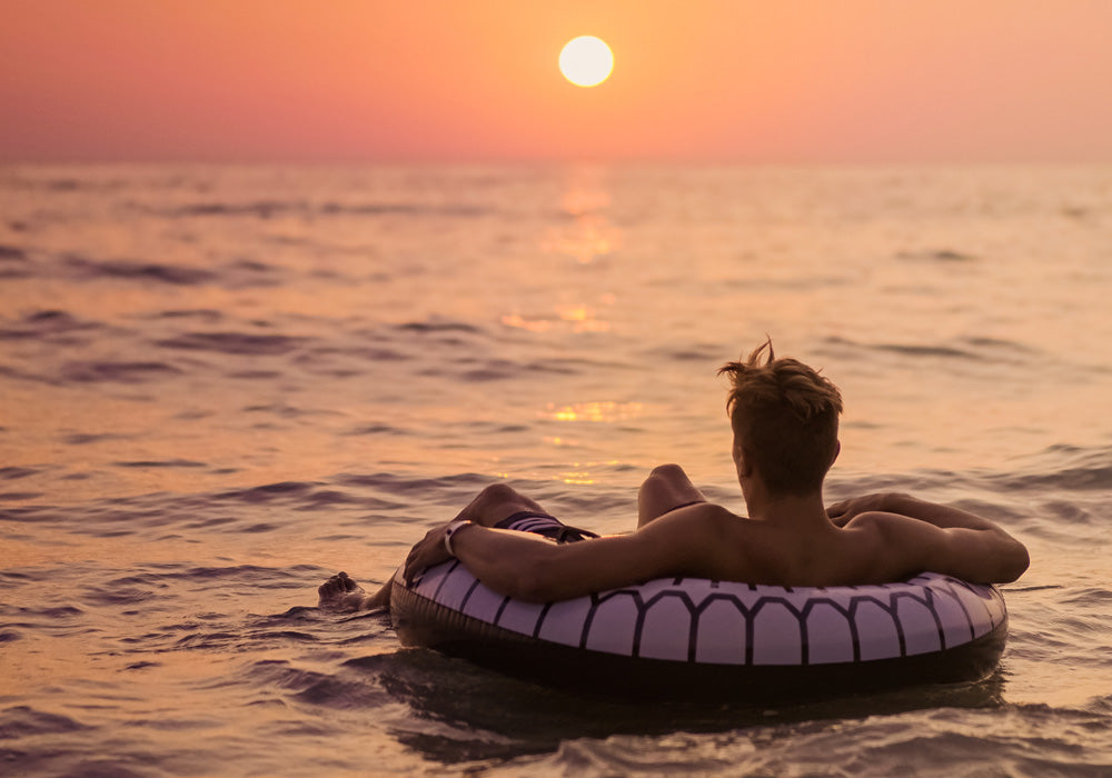 The Top 5 Ways Dermatologists Keep Their Skin Healthy During Travel